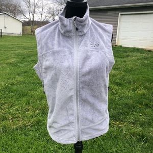 Mountain Hardware fleece vest